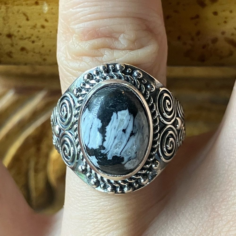 Genuine White Buffalo Sterling Silver Ring Size 7